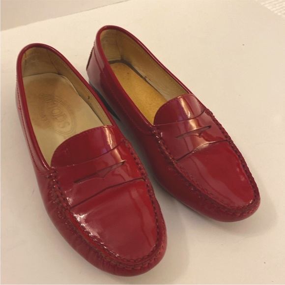 Tod’s Gommino Red Patent Leather Driving Loafers 7B - Picture 1 of 6